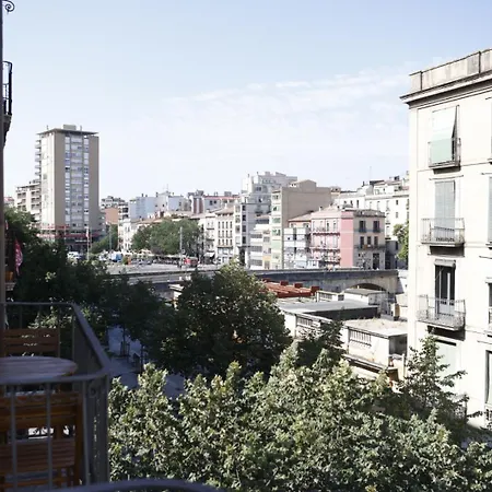 Bravissimo Rambla Llibertat, Monthly * ジローナ