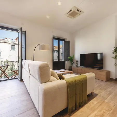 Bravissimo Rambla Llibertat, Monthly * Girona