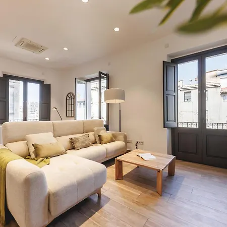 Bravissimo Rambla Llibertat, Monthly Apartment