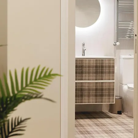 Bravissimo Rambla Llibertat, Monthly * Girona