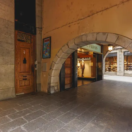 Bravissimo Rambla Llibertat, Monthly Girona